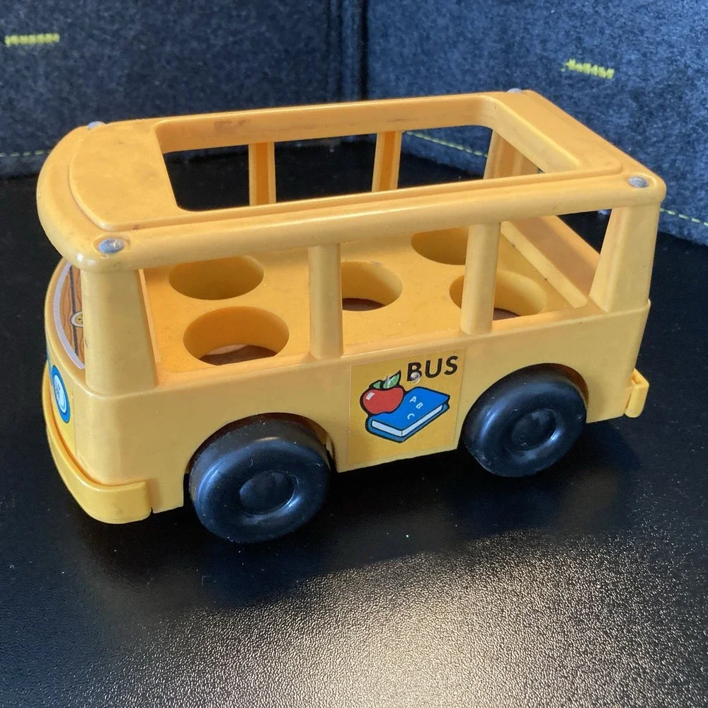 Vintage Fisher Price Little People Figures With Vehicles And Furniture Rare READ